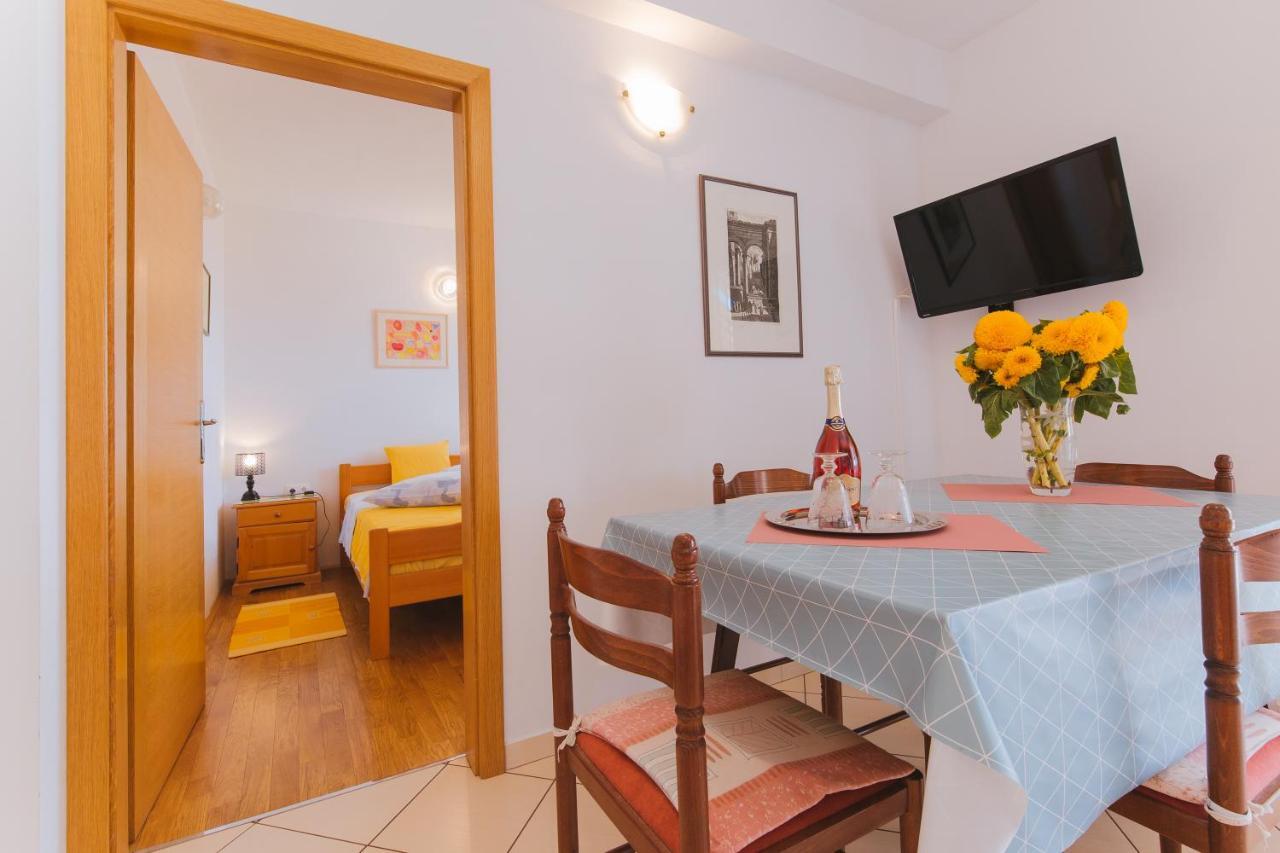 Apartmani Villa Marija Omis Luaran gambar